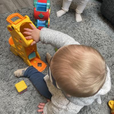 Image from In Mands Hands