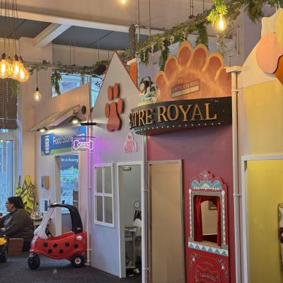 Image from HippoHol