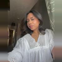 Nicole 
