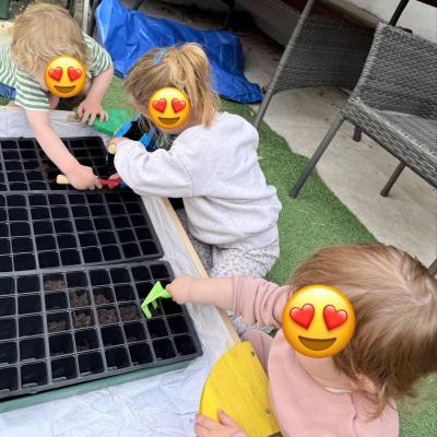 Image from Tiny Explorers 