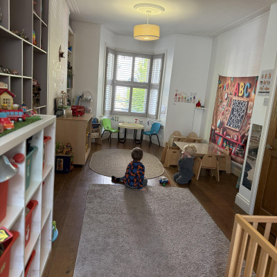 Image from Tiny Explorers 