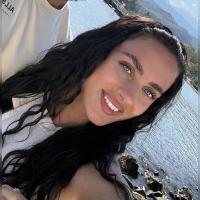 Mia