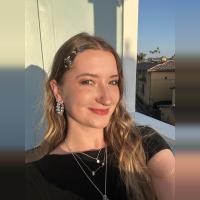RebeccaV