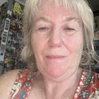 Sue