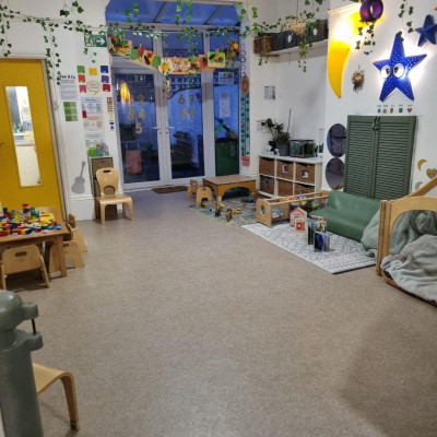 Image from East105
