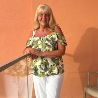 Lesley